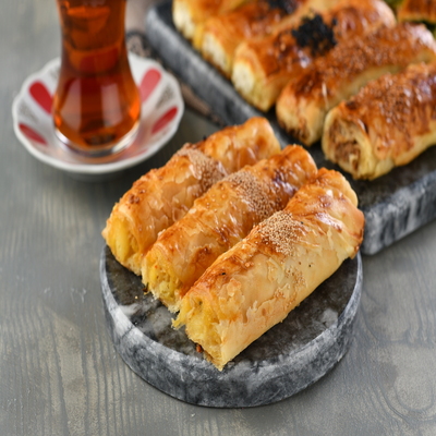 Patatesli Ev Böreği